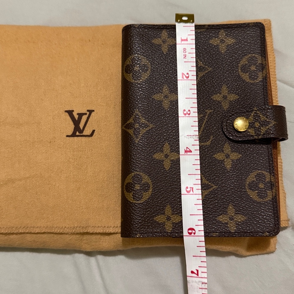 LV Monogram agenda - Picture 10 of 11